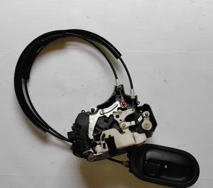 Mitsubishi Colt Front door lock 06410A