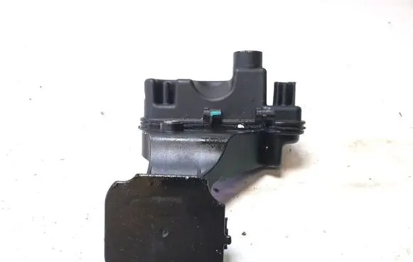 Ford Galaxy Vacuum valve 9805069780
