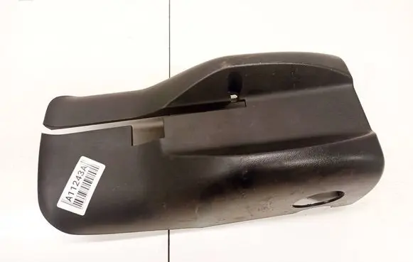 Seat Altea Steering wheel column trim 5P0858566