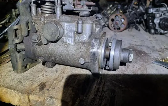 Ford Escort Fuel injection high pressure pump 8448B320A 152939CRF