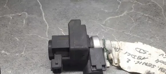 Renault Megane II Valve vacuum 8200412085