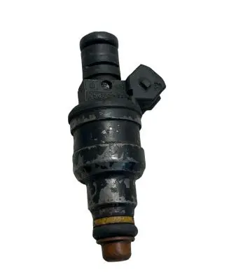 Audi A4 S4 B5 8D Fuel injector 050133551A