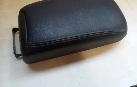 Mitsubishi Outlander Armrest 8011A085XA