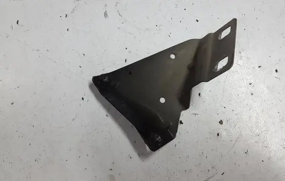 Seat Leon (5F) Fender mounting bracket 5F0821183BXAUTOPX 5F0821183B