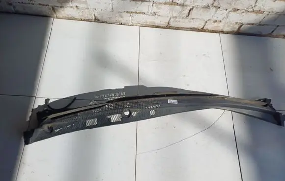 Honda FR-V Wiper trim 74200SJDG000