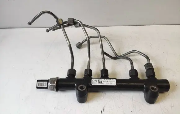 Ford Focus Fuel main line pipe 9685297580 28497Z01 133335357