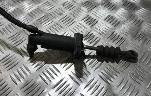 Chevrolet Cavalier Clutch master cylinder 22625597