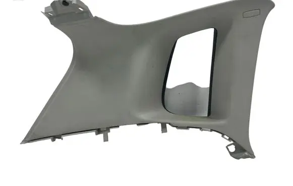 (D)pillar trim (top)