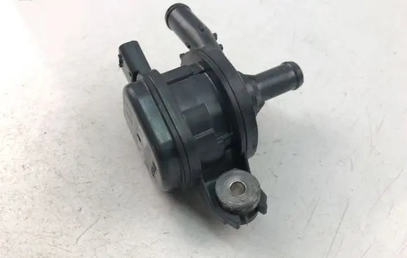 Toyota Prius (XW50) Water pump G904047040