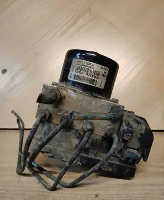 Volvo S60 ABS Pump 8619968 10092504023 5WK84000
