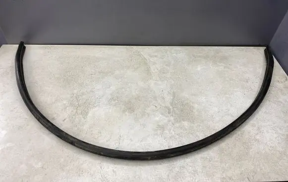 Volvo V70 Engine compartment rubber 