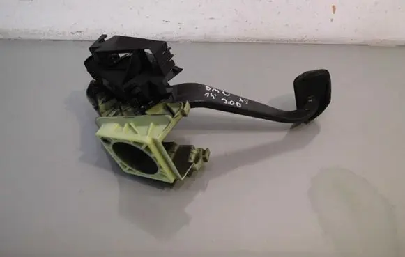 BMW X5 F15 Brake pedal