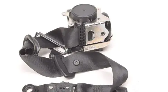 Volvo V40 Front seatbelt 31418479