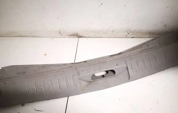Nissan Primera Other trunk/boot trim element 84992av700
