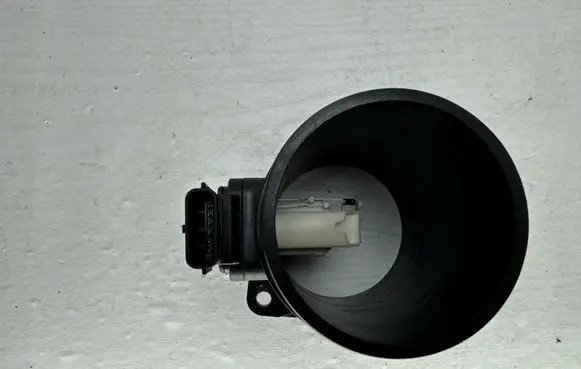 Renault Espace - Grand espace IV Mass air flow meter 8200280065 5WK97005 8200327690