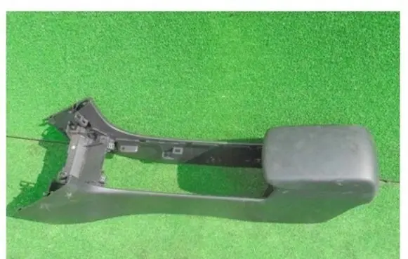 Mazda 3 I Center console