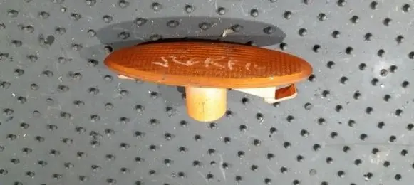Ford Mondeo MK II Front fender indicator light 95gg13k309aa