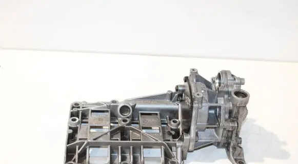 BMW 1 E81 E87 Oil pump 9140307540 7798014 7707492024