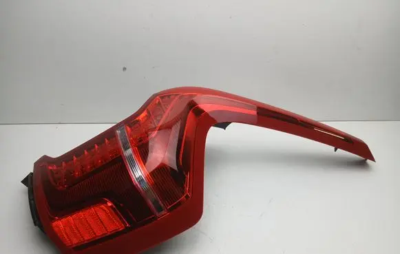 Volvo XC90 Rear/tail lights 32228827 A056008