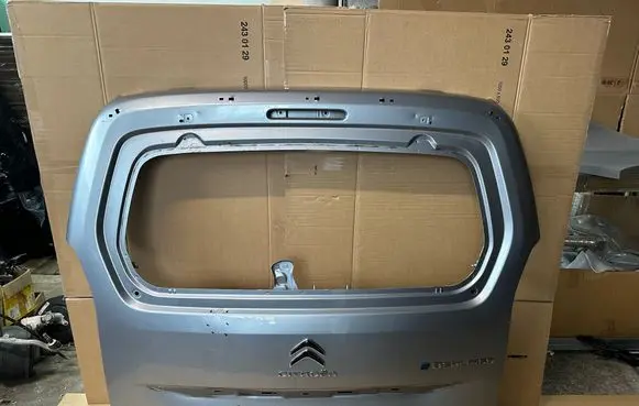 Citroen Berlingo Tailgate/trunk/boot lid 9820426280