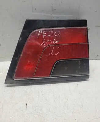 Peugeot 806 Tailgate rear/tail lights
