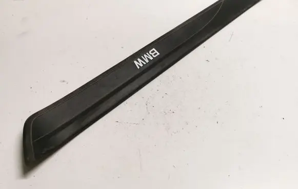 BMW 3 E90 E91 Side skirt front trim 7060280