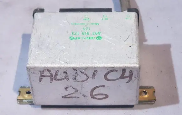 Audi A6 S6 C4 4A Other control units/modules 893919173
