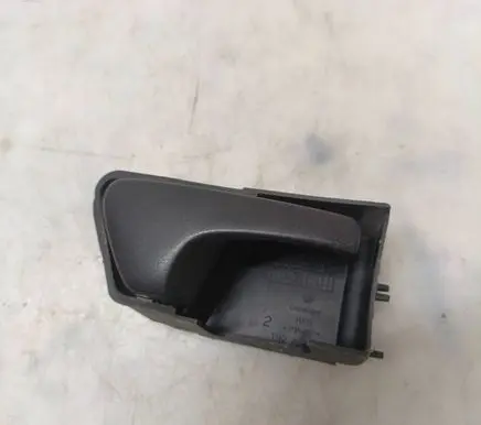 Volkswagen Golf III Rear door interior handle 1H0837142
