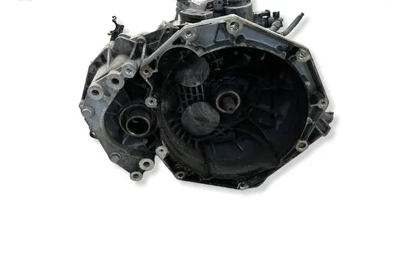 Chevrolet Captiva Manual 6 speed gearbox 030720131 P13065255