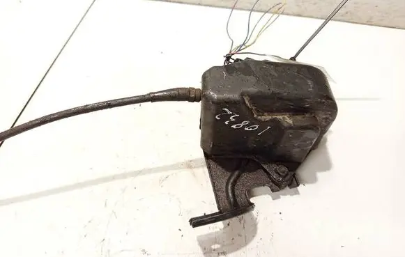 Accelerator throttle pedal