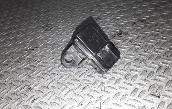 BMW 5 E39 Air pressure sensor