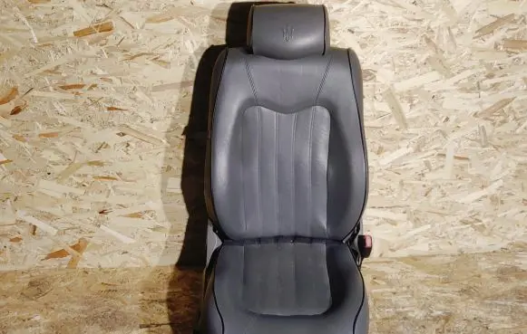 Maserati Quattroporte Front passenger seat 