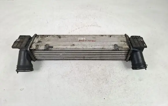 BMW 1 E81 E87 Intercooler radiator 7798788