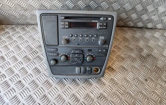 Volvo S60 Radio/CD/DVD/GPS head unit 30745812 307458121 HU650