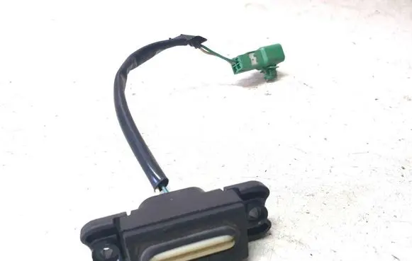 Suzuki Swift I Tailgate opening switch 