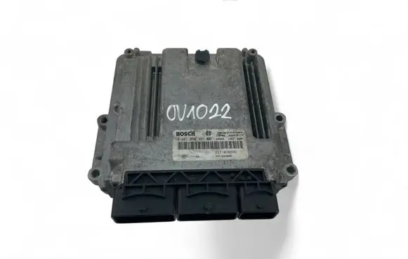 Opel Vivaro Engine control unit/module ECU 237103888R 0281030991
