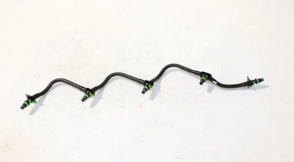 Peugeot 508 Fuel injector supply line/pipe 