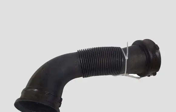 Opel Astra J Air intake hose/pipe 13254633 1039896S01