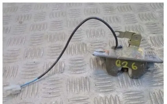 Mazda 626 Tailgate/trunk/boot lock/catch/latch