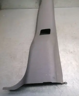 Chrysler Voyager (B) pillar trim (bottom) 30725