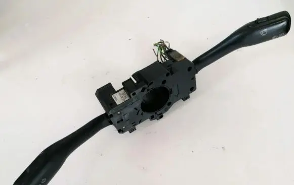 Audi A3 S3 8L Indicator stalk 8l0953513g
