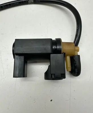 Volvo S90, V90 Turbo solenoid valve 31339808