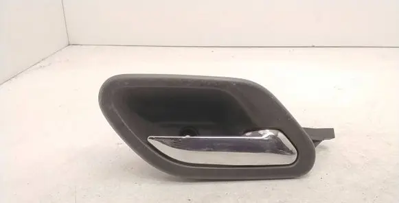 BMW 5 E39 Front door interior handle 8226050