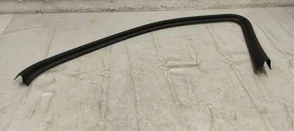 Porsche Cayenne (92A) Front door glass trim molding 7p0867672