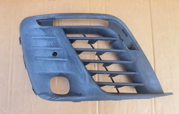 Peugeot Expert Front bumper lower grill 9811713877