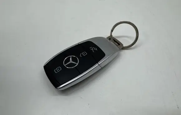 Mercedes-Benz EQA Ignition key/card A1779056704