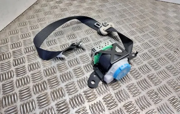 Mazda 6 Front seatbelt 305652810zzz 0439068 0539068