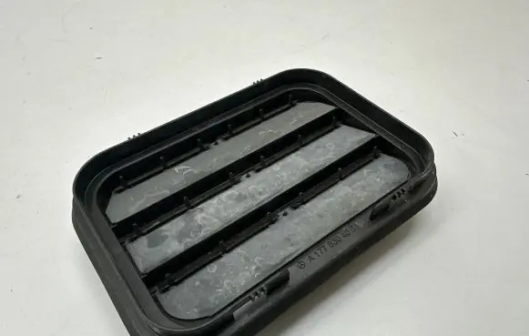 Mercedes-Benz CLA C118 X118 Quarter panel pressure vent A1778304001