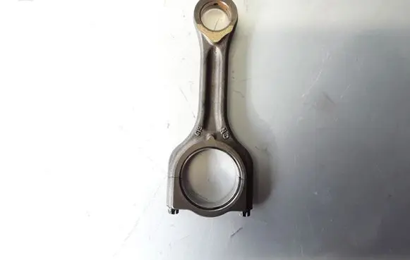 Volvo V50 Connecting rod/conrod 