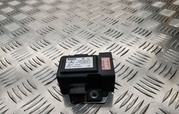 Mercedes-Benz E W211 ESP acceleration yaw rate sensor 0265005230